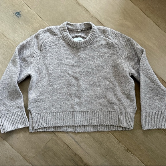 Abercrombie & Fitch Sweaters - NWOT Women's A&F Abercrombie Madeline Textural Crew Sweater XS Sand